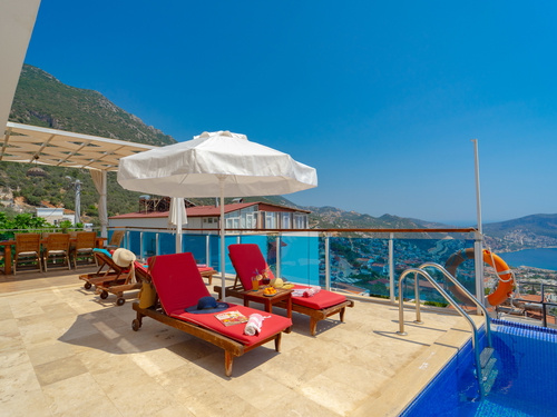  gece  -  Kasım
  | Kalkan Akbel'de Eşsiz Deniz Manzaralı Geniş Aile Villası